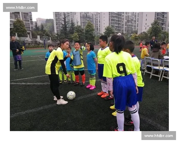 伊拜跨界足球：Ronin FC 亮相加泰罗尼亚第四级别联赛