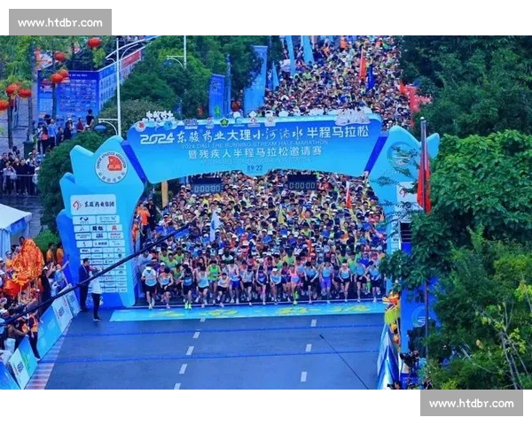 小上马燃情开跑 3000 亲子解锁滨江活力赛道