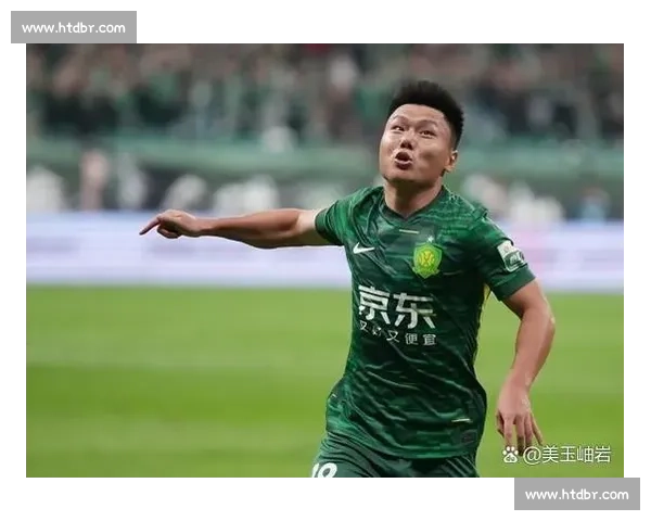 北京国安主场迎战河南建业中超焦点之夜攻防对决引爆京城球迷热情 北京国安主场迎战河南建业中超焦点之夜攻防对决引爆京城球迷热情