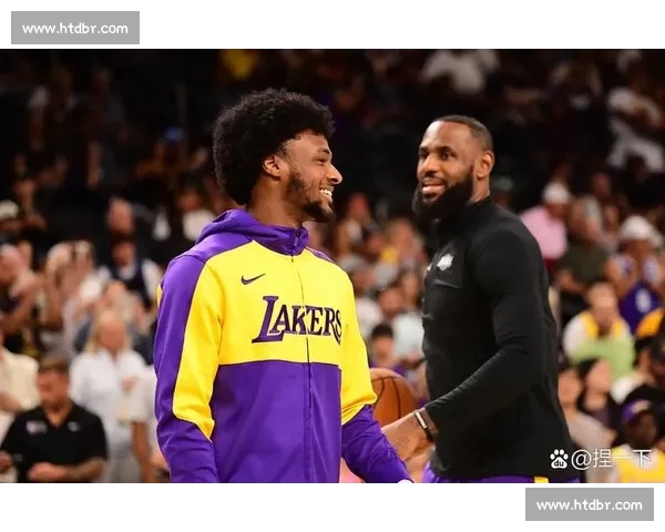 湖人对决雄鹿全场录像解析巨星碰撞与攻防博弈赛季焦点战术细节复盘